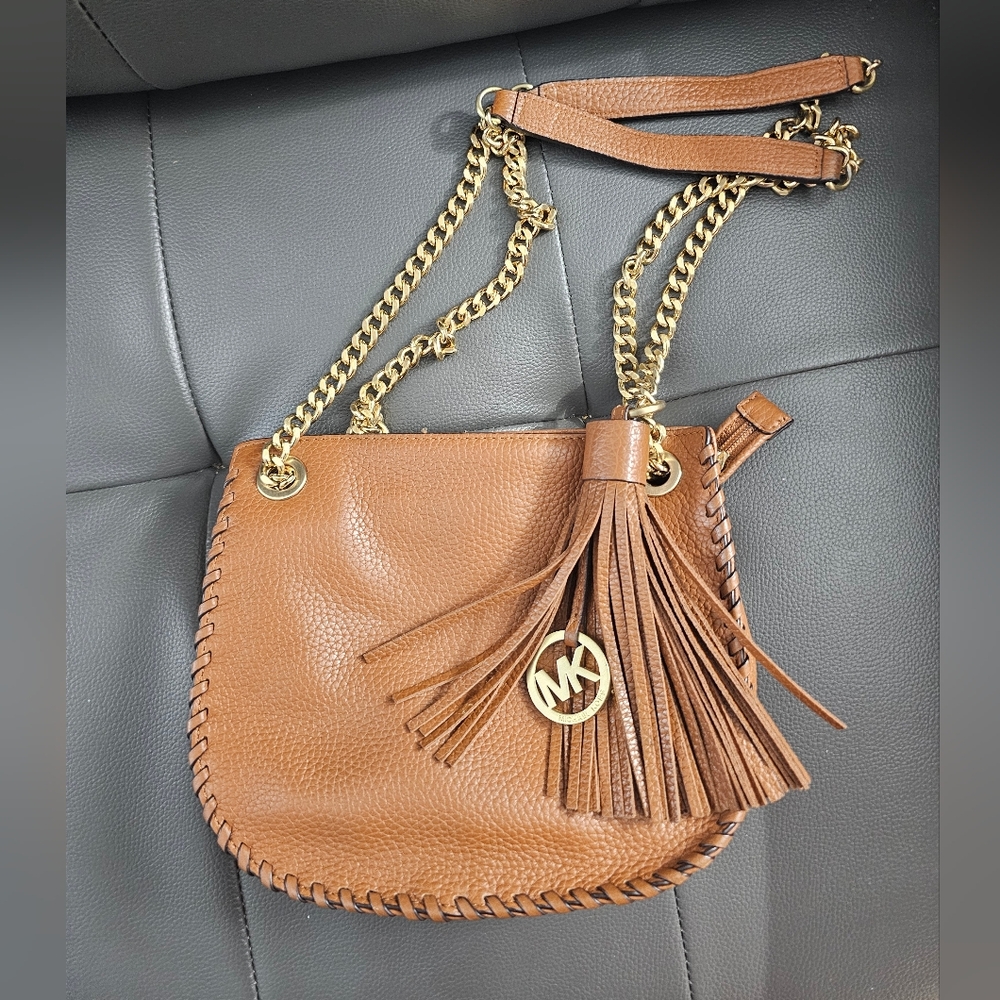 Michael Kors Tan Leather Chelsea Whipped Tassel Shoulder Bag with Gold Chain